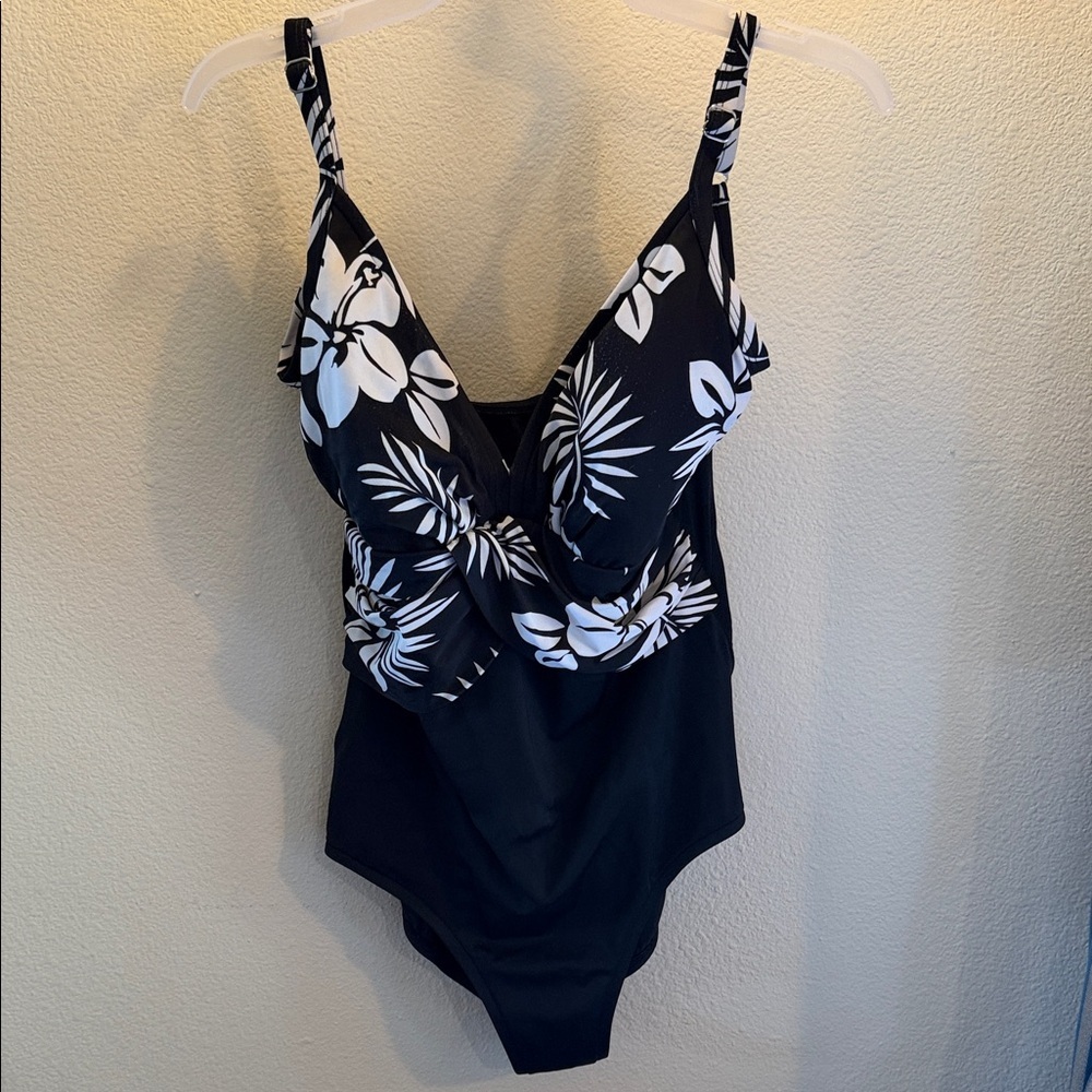 Jantzen Black and White Floral One Piece Swimsuit